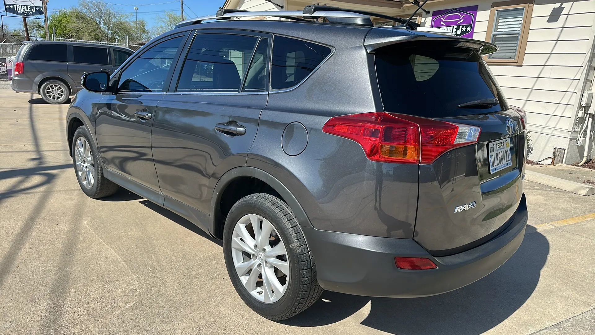 Used 2015 Toyota RAV4 Limited w/ Technology Package FWD image 3
