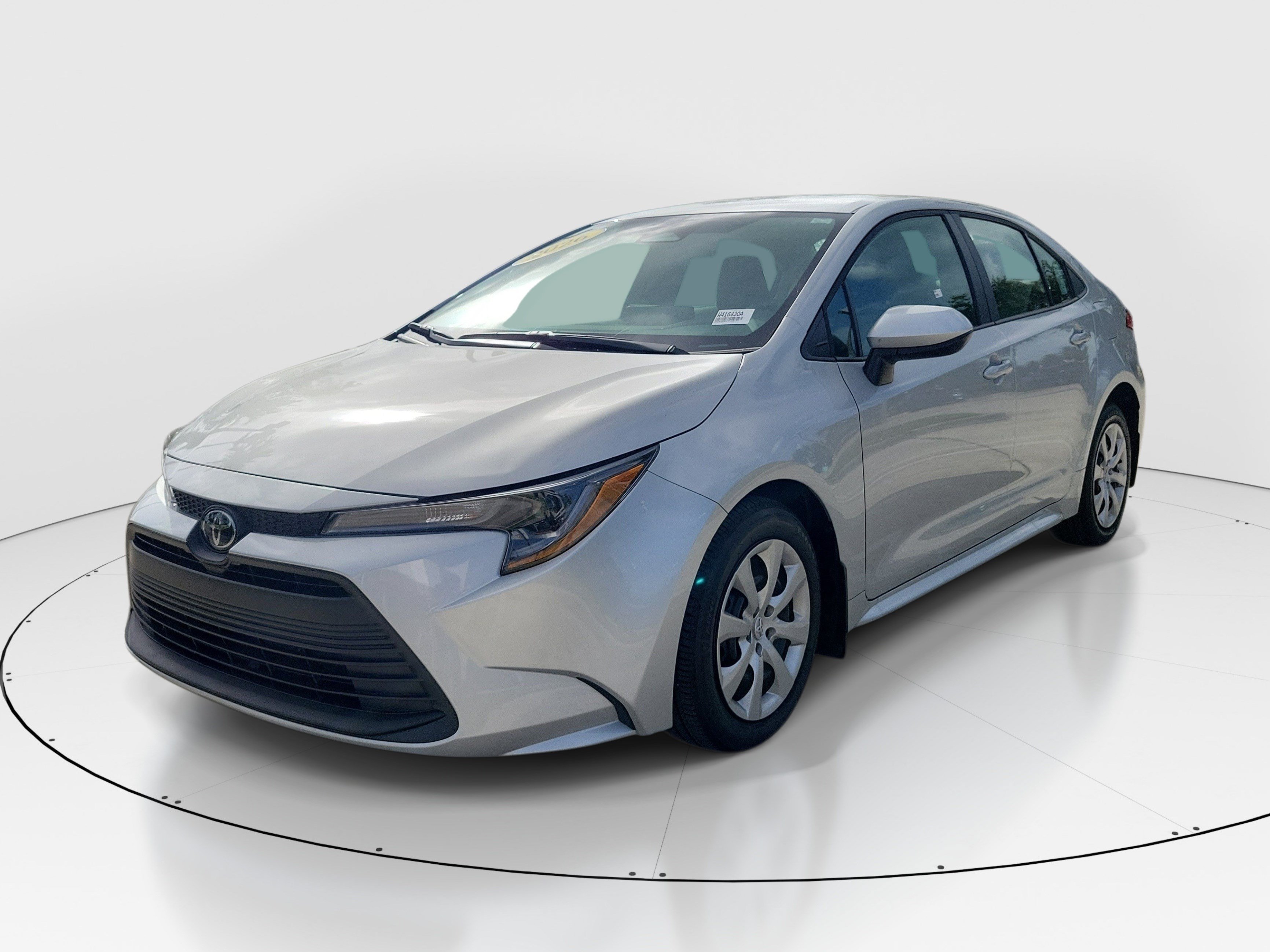 Used 2026 Toyota Corolla LE FWD image 3
