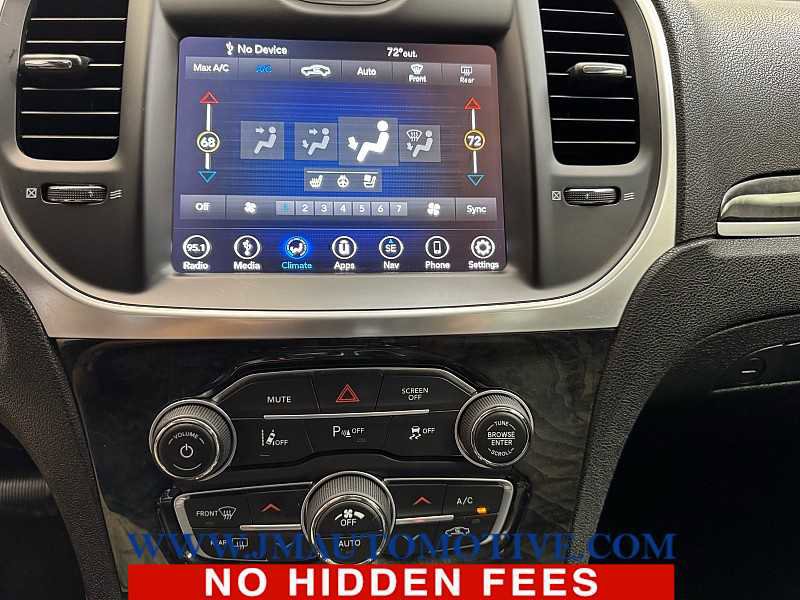 Used 2019 Chrysler 300 Limited w/ Safetytec Plus Group image 25