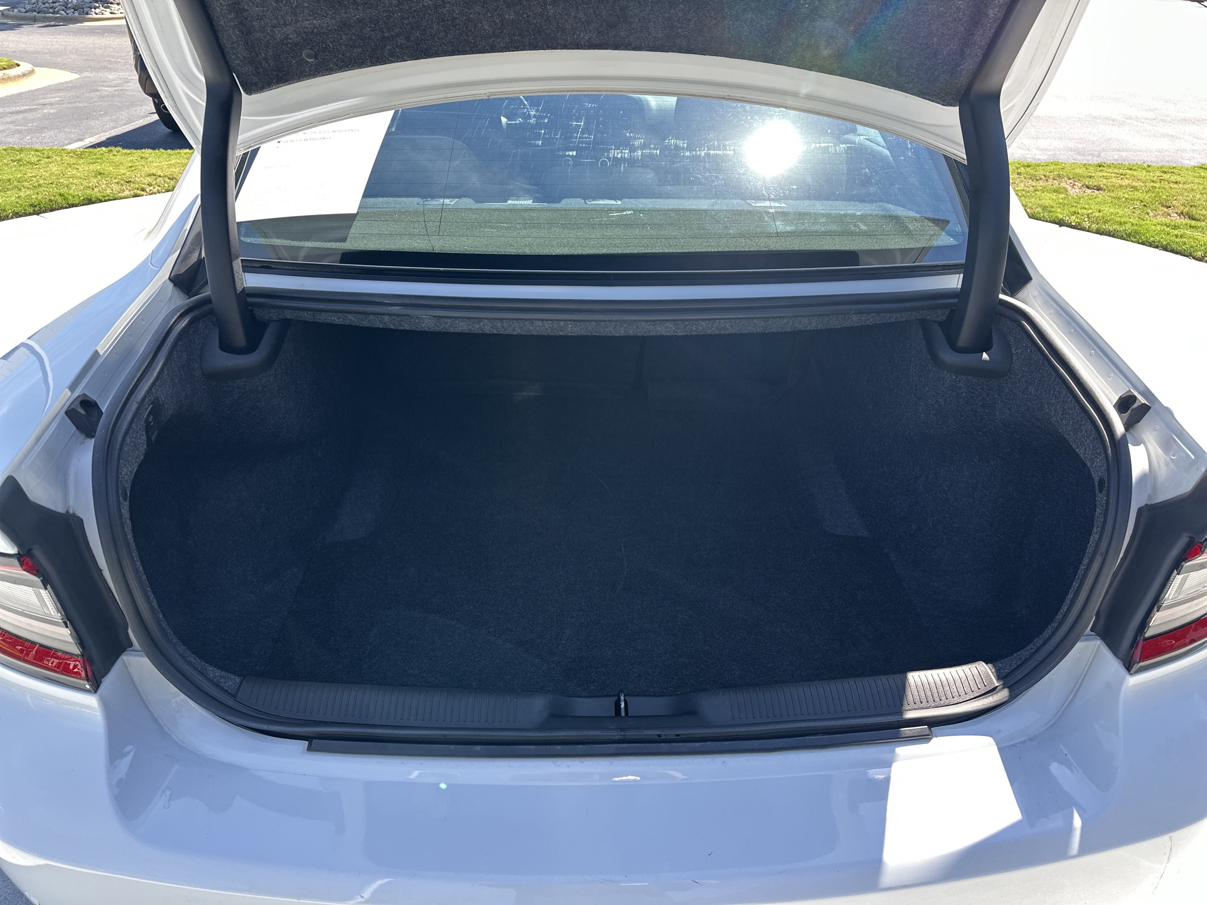 Used 2022 Dodge Charger Scat Pack RWD image 32