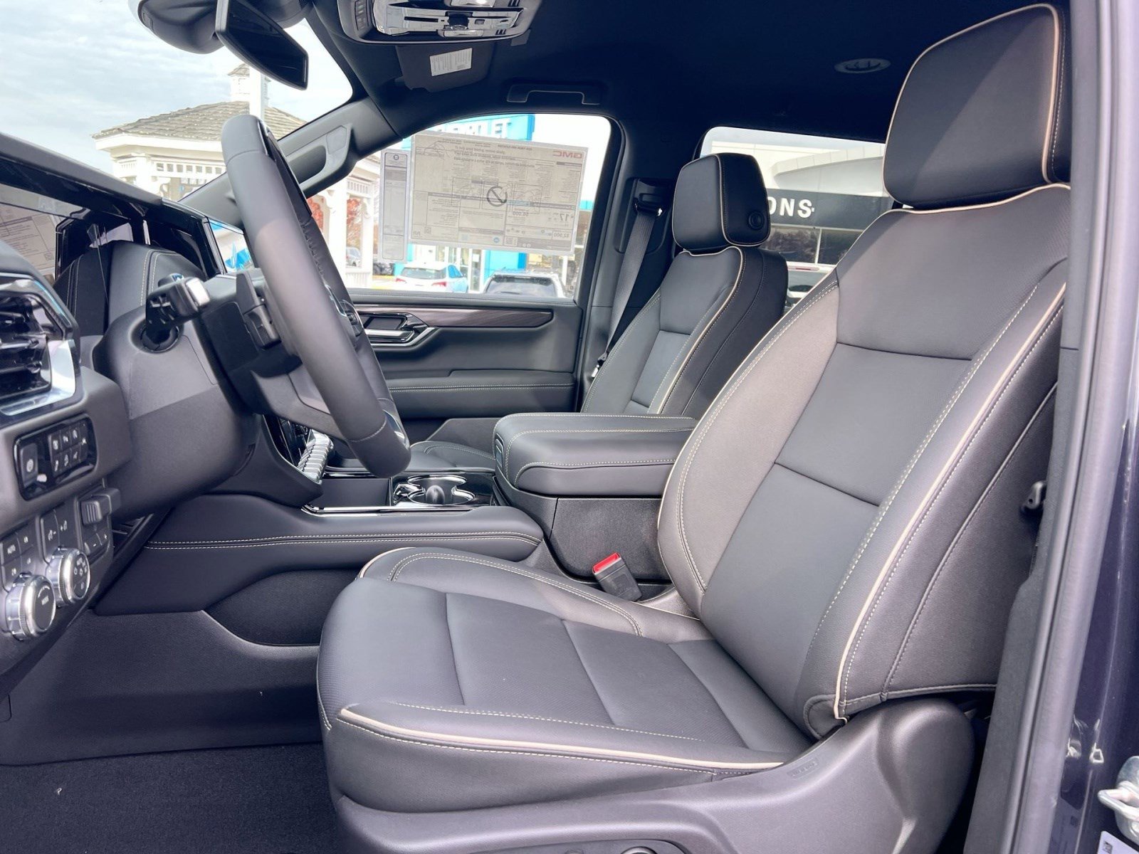 New 2026 GMC Yukon Elevation image 13