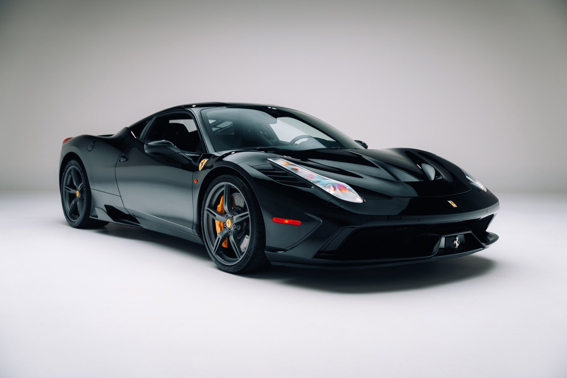 Used 2015 Ferrari 458 Speciale Coupe RWD image 13