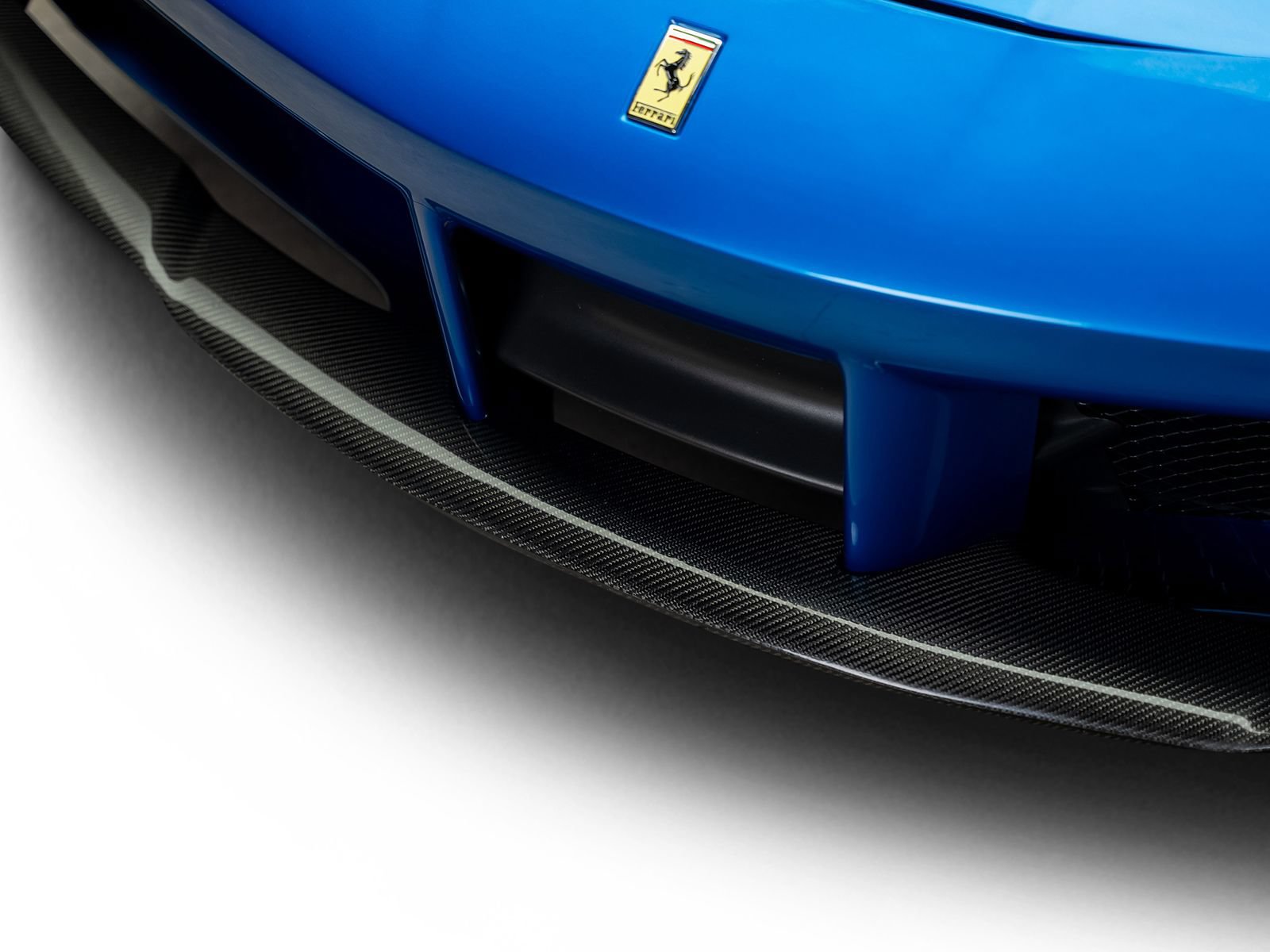 Used 2018 Ferrari 488 Spider RWD image 7