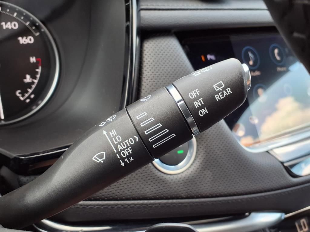 New 2025 Cadillac XT5 Premium Luxury w/ LPO, Floor Liner Package image 17