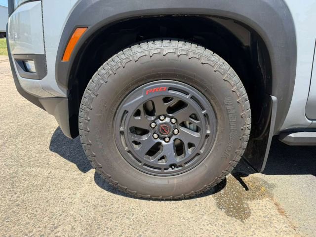 Used 2026 Nissan Frontier Pro-X w/ Pro-X Convenience Package image 23