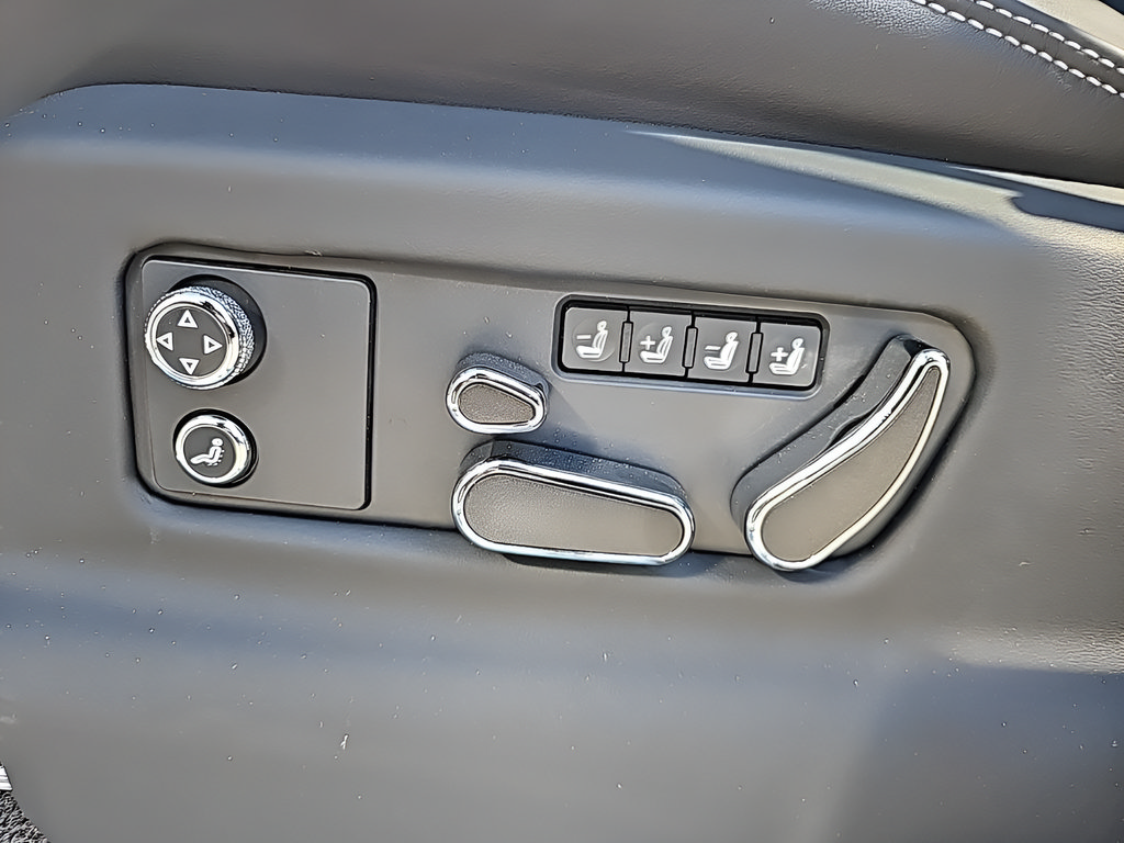 New 2024 Bentley Bentayga AWD/4WD image 16
