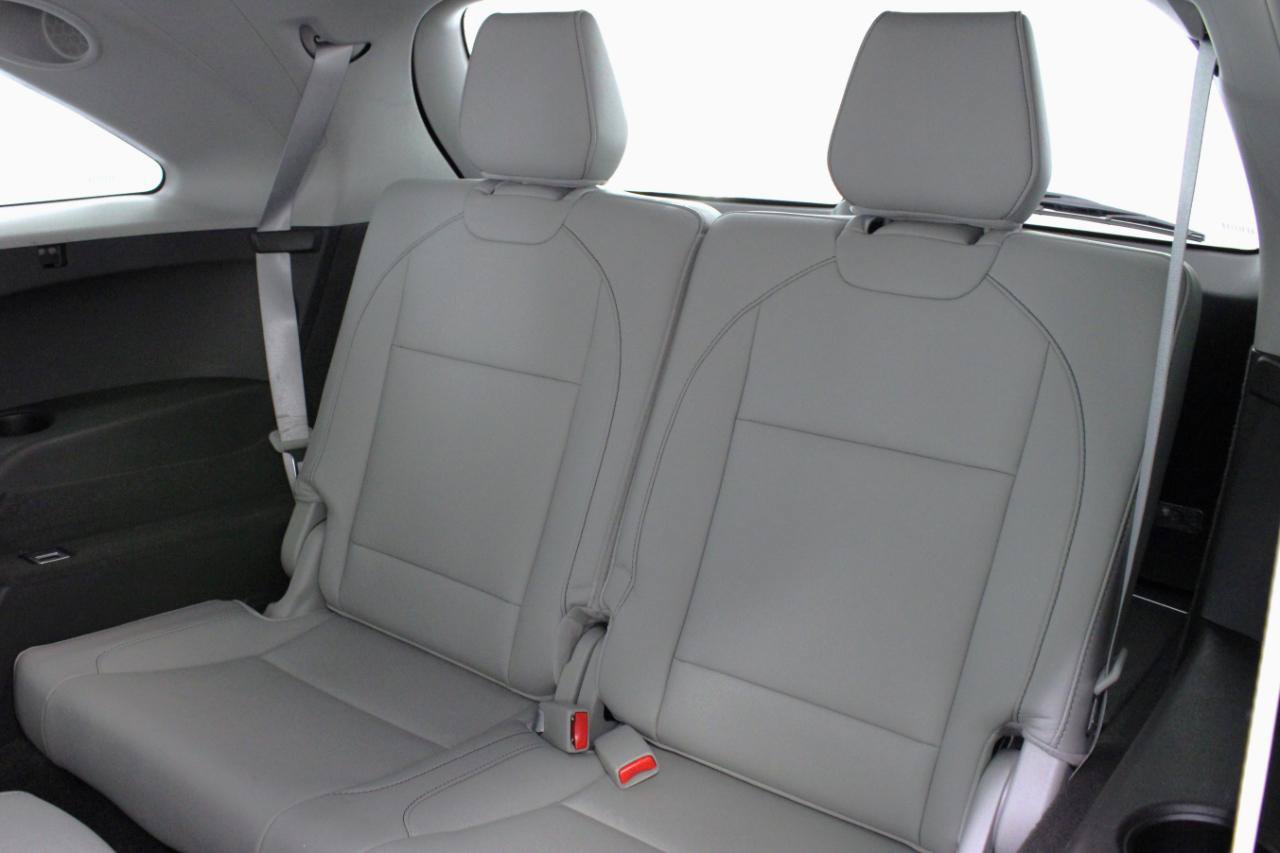 Used 2018 Acura MDX w/ Advance Package FWD image 43