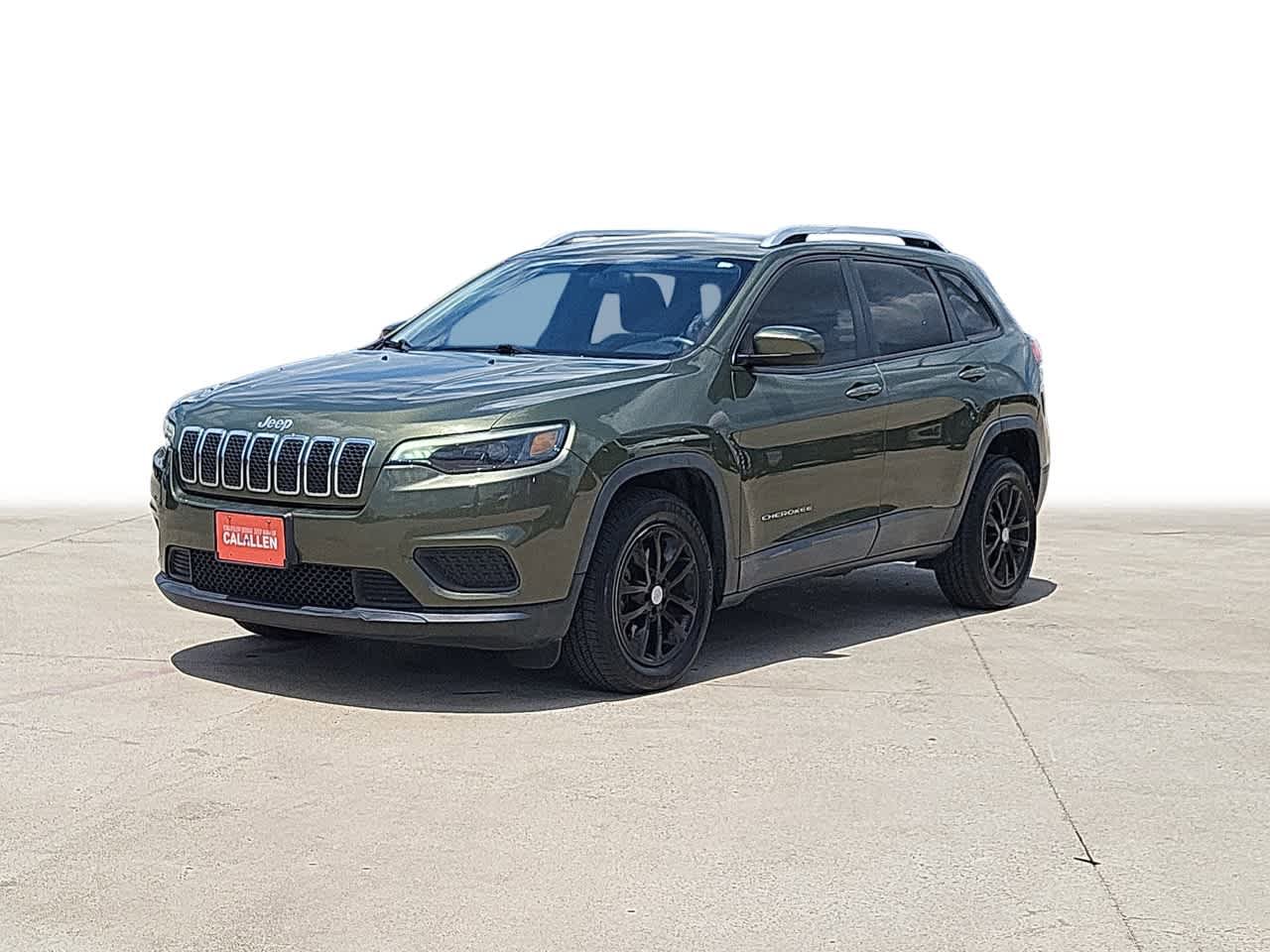 Used 2020 Jeep Cherokee Latitude FWD image 1