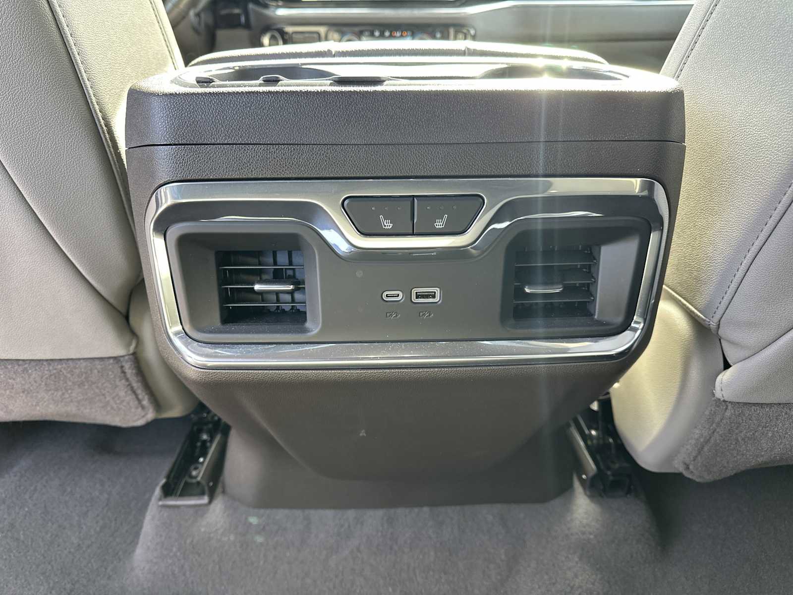 Used 2025 Chevrolet Silverado 2500 LTZ w/ Z71 Chrome Sport Edition image 31