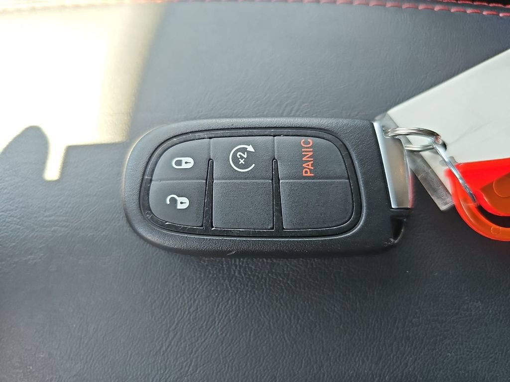 Used 2022 Jeep Cherokee Trailhawk AWD/4WD image 33