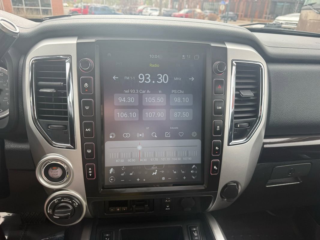 Used 2017 Nissan Titan SV image 18
