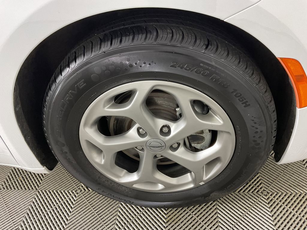 Used 2023 Chrysler Pacifica Limited image 11