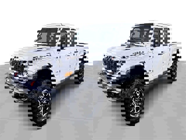 Used 2025 Jeep Gladiator Rubicon w/ Convenience Group image 4