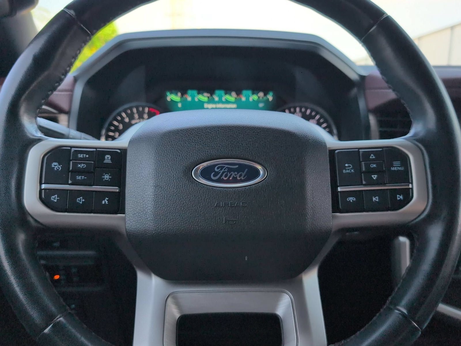 Used 2023 Ford Expedition Limited AWD/4WD image 12