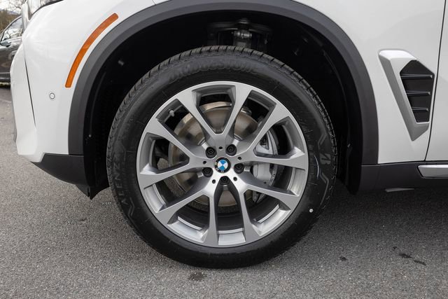 New 2026 BMW X5 xDrive40i image 5
