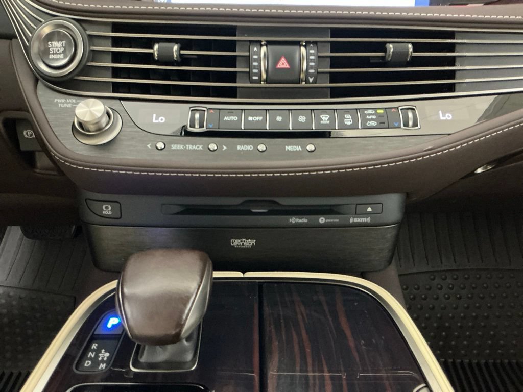 Used 2019 Lexus LS 500 w/ Interior Upgrade Package RWD image 12