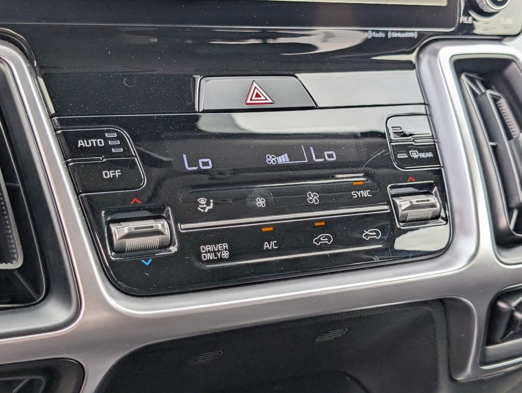 Certified 2023 Kia Sorento EX AWD/4WD image 30