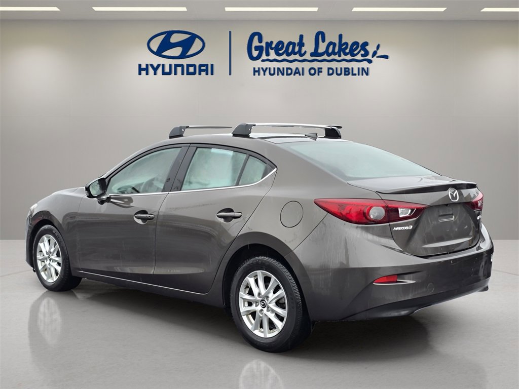 Used 2016 MAZDA MAZDA3 i Grand Touring image 3