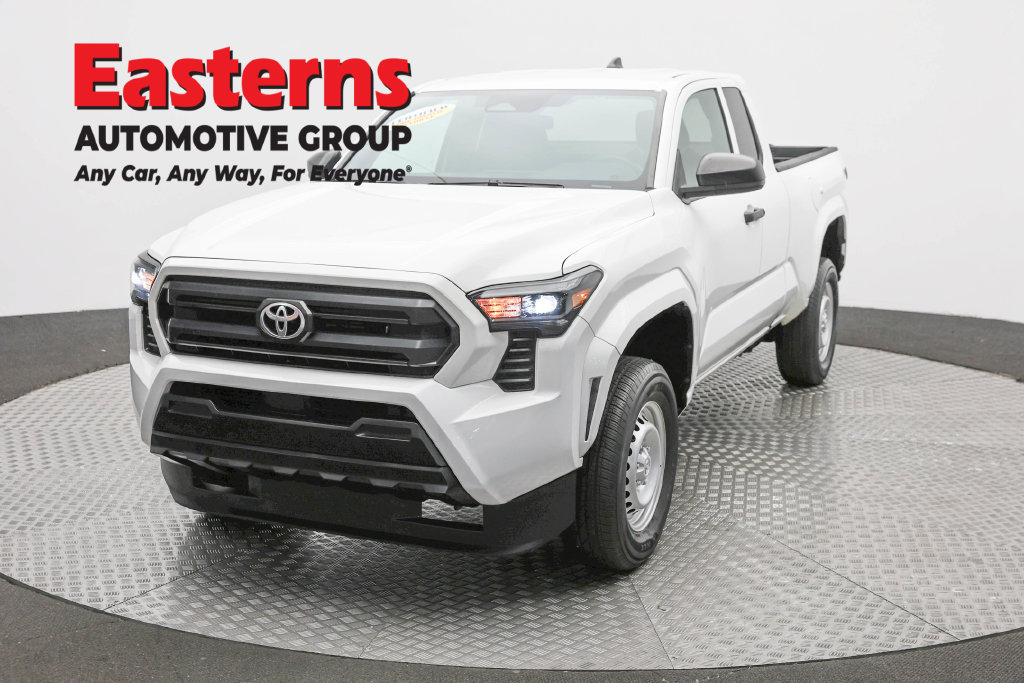 Used 2024 Toyota Tacoma SR RWD image 1