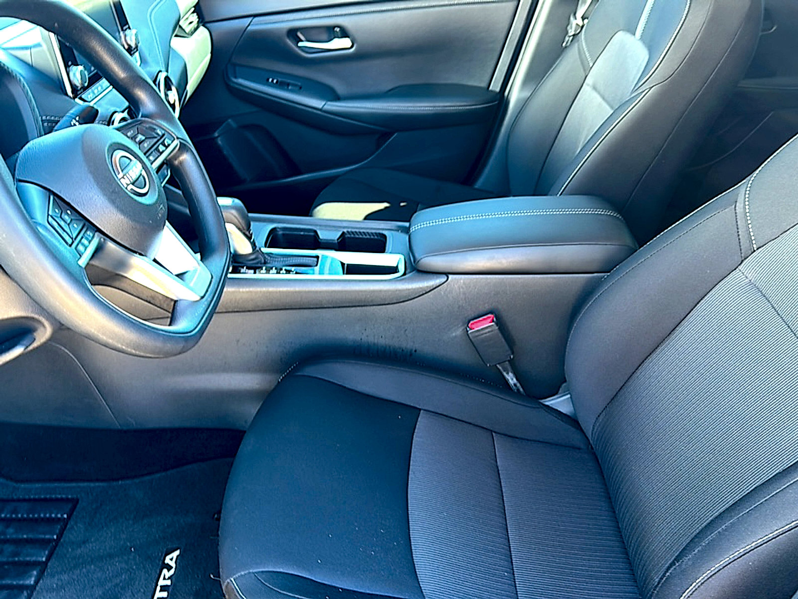 Used 2024 Nissan Sentra SV image 13