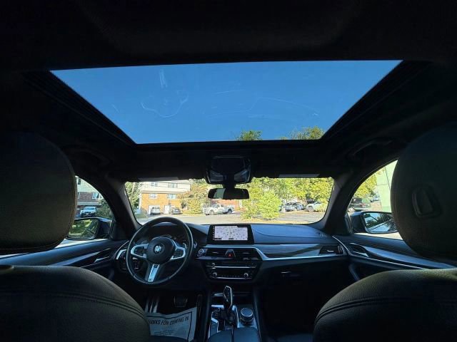 Used 2018 BMW 540i xDrive image 24