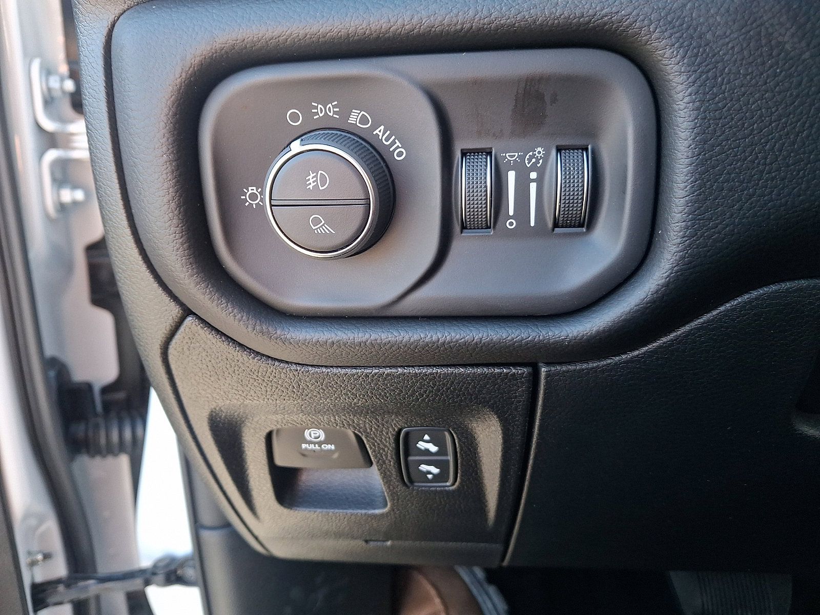 New 2026 RAM 1500 Laramie w/ Night Edition image 16