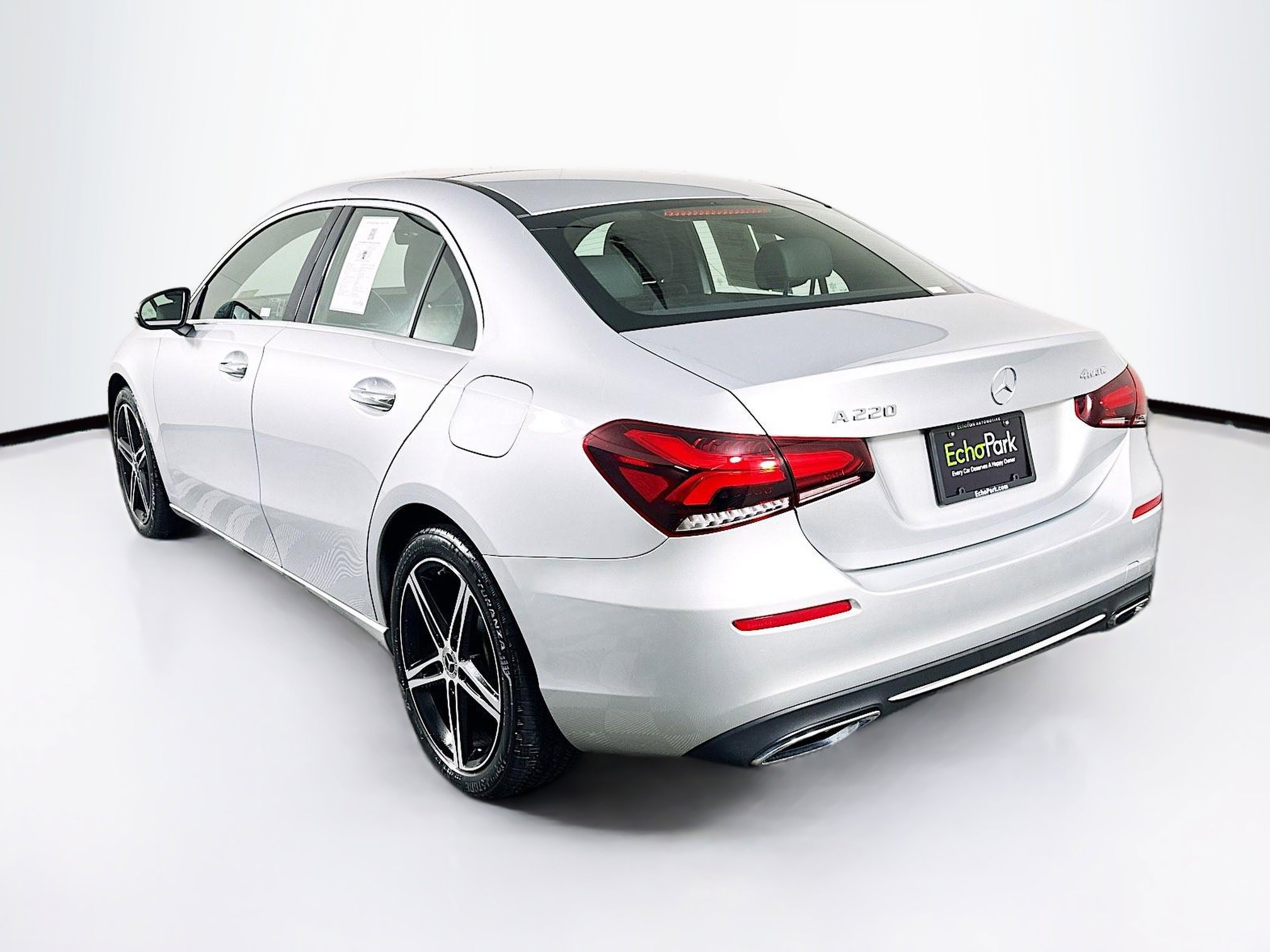 Used 2022 Mercedes-Benz A 220 4MATIC image 5