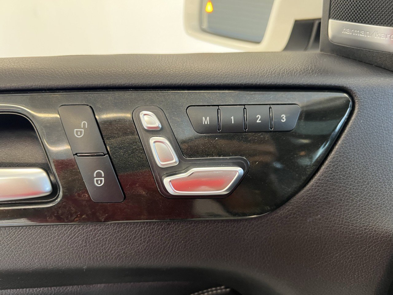 Used 2018 Mercedes-Benz GLS 450 4MATIC image 33