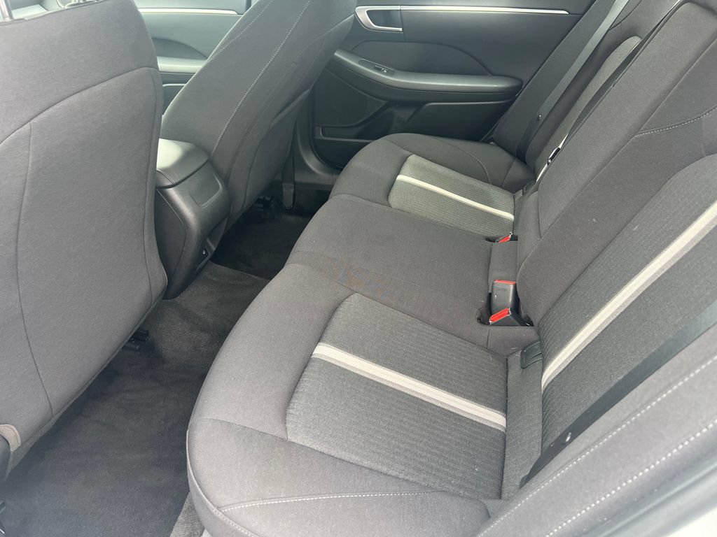 Used 2025 Hyundai Sonata SEL FWD image 12