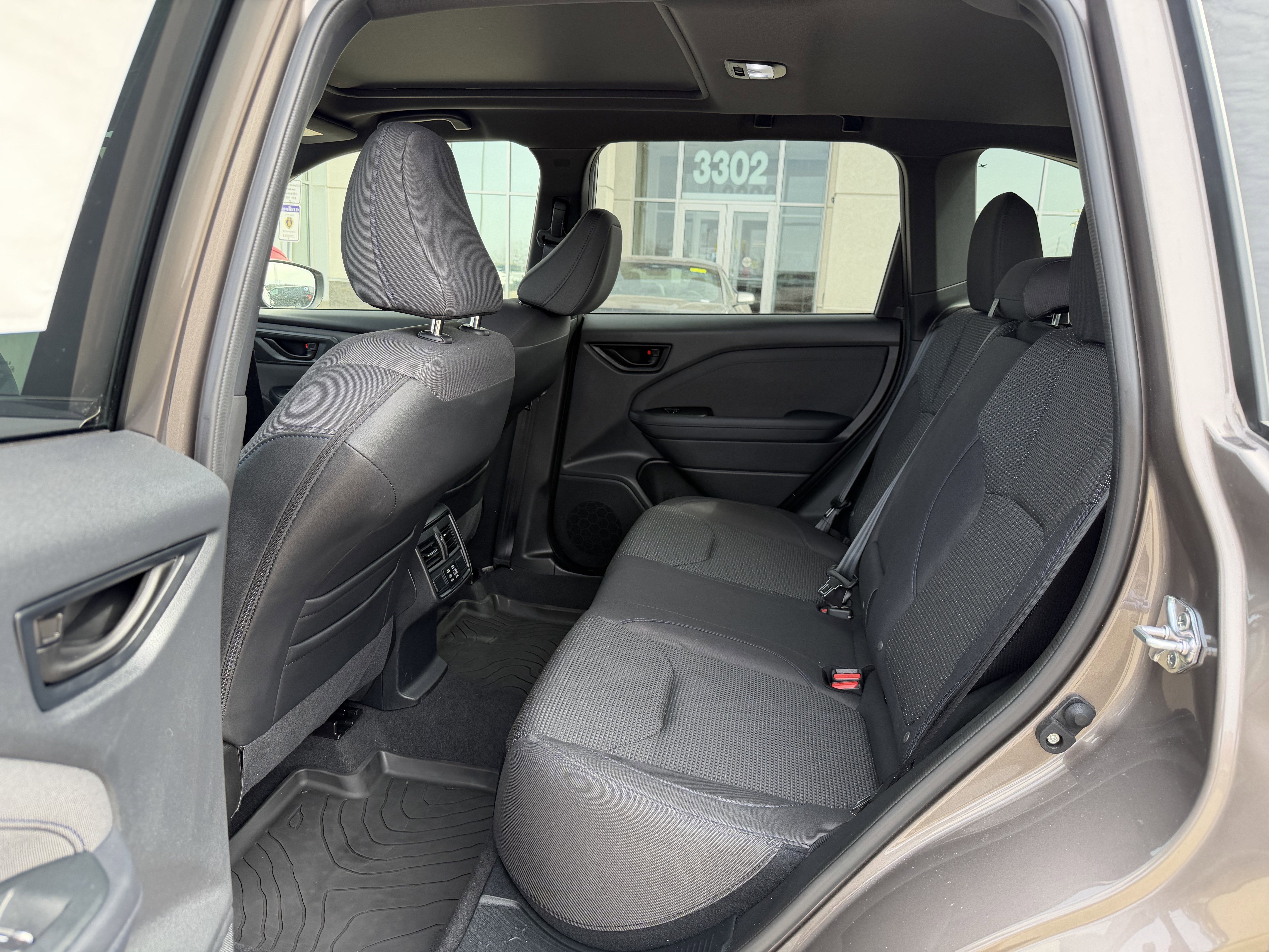 Used 2025 Subaru Forester Premium w/ Convenience Package #1 AWD/4WD image 19