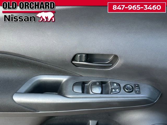 Used 2023 Nissan Kicks S FWD image 9