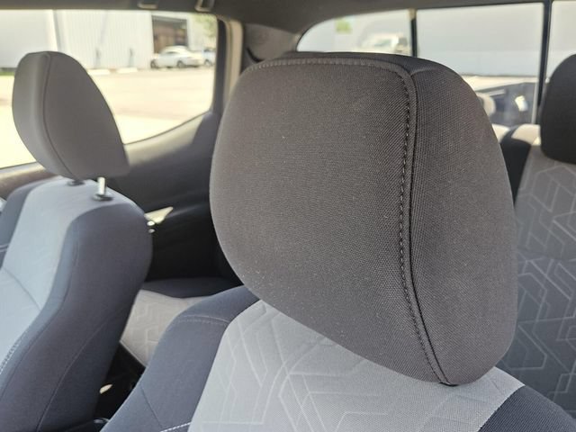 Used 2020 Toyota Tacoma TRD Sport AWD/4WD image 33