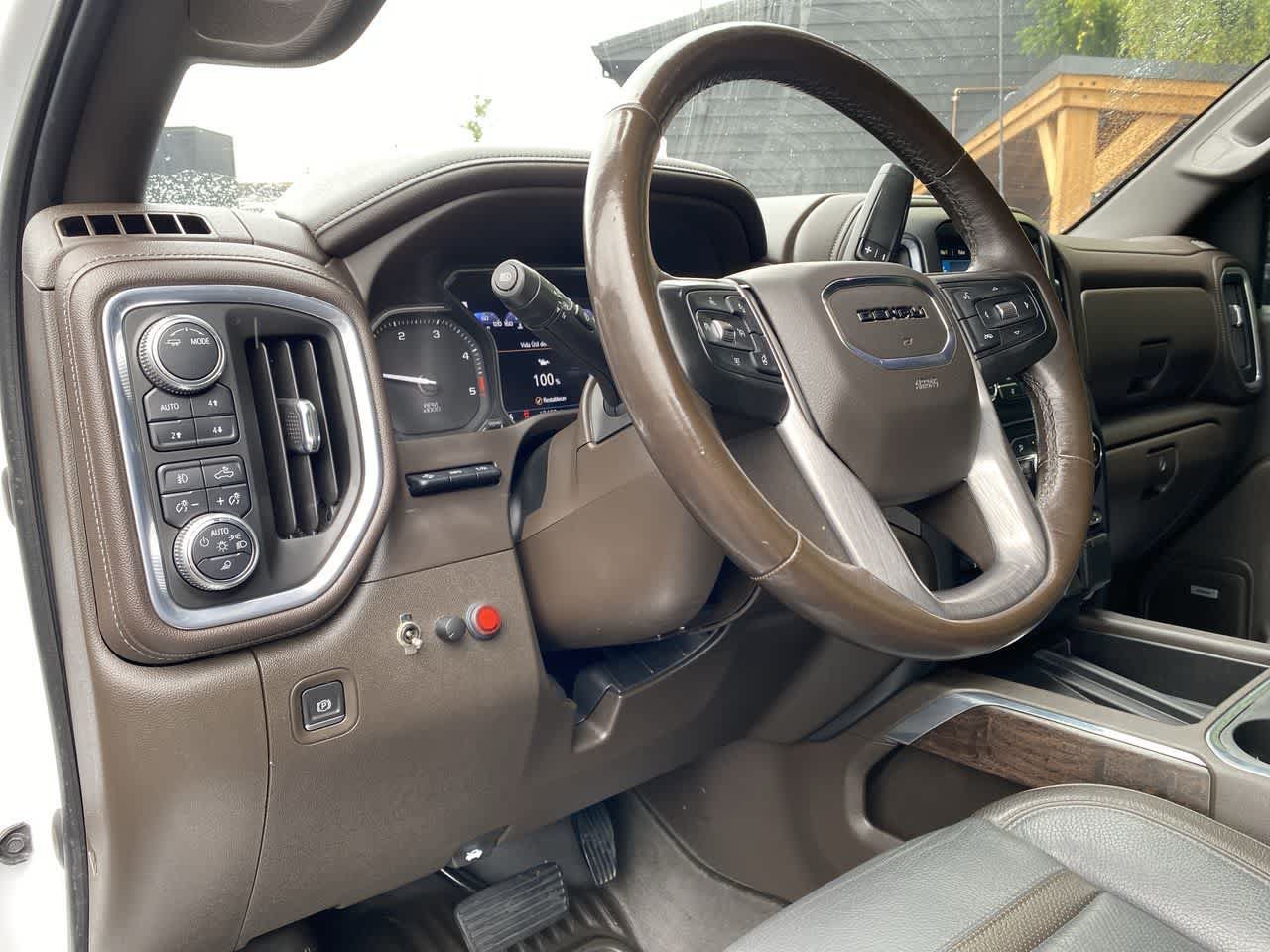 Used 2021 GMC Sierra 3500 Denali w/ Denali Ultimate Package AWD/4WD image 2