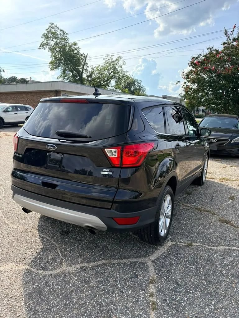 Used 2019 Ford Escape SE AWD/4WD image 5