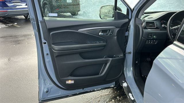 Used 2023 Honda Ridgeline RTL-E image 9