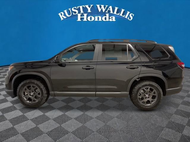 New 2025 Honda Pilot TrailSport image 6