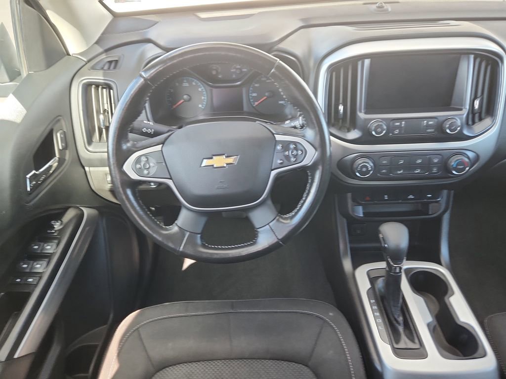 Used 2022 Chevrolet Colorado LT w/ LT Convenience Package AWD/4WD image 10