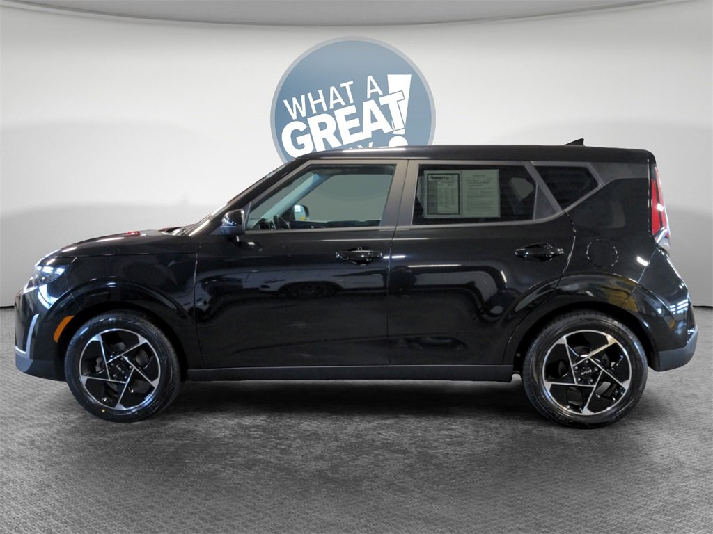 Used 2023 Kia Soul EX image 7