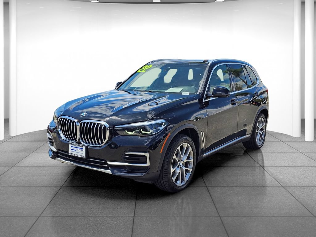 Used 2022 BMW X5 xDrive40i w/ Climate Comfort Package AWD/4WD image 3