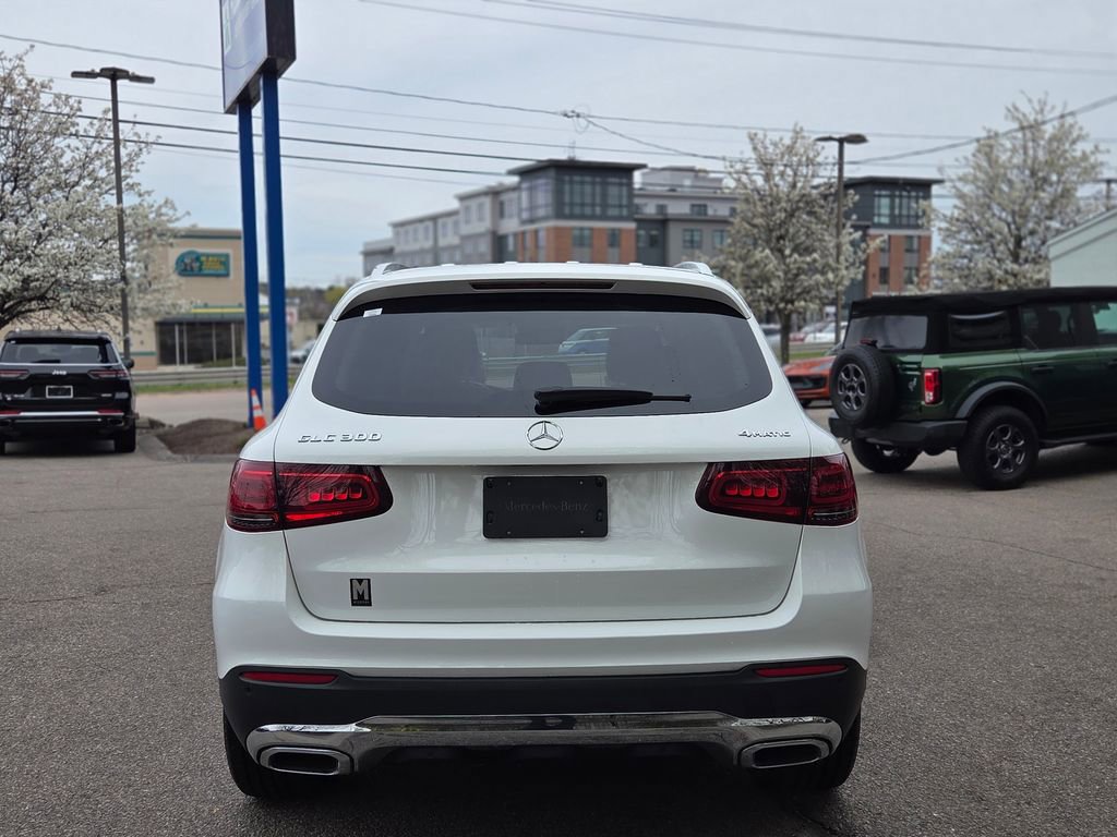 Used 2022 Mercedes-Benz GLC 300 4MATIC w/ Premium Package Lite image 5