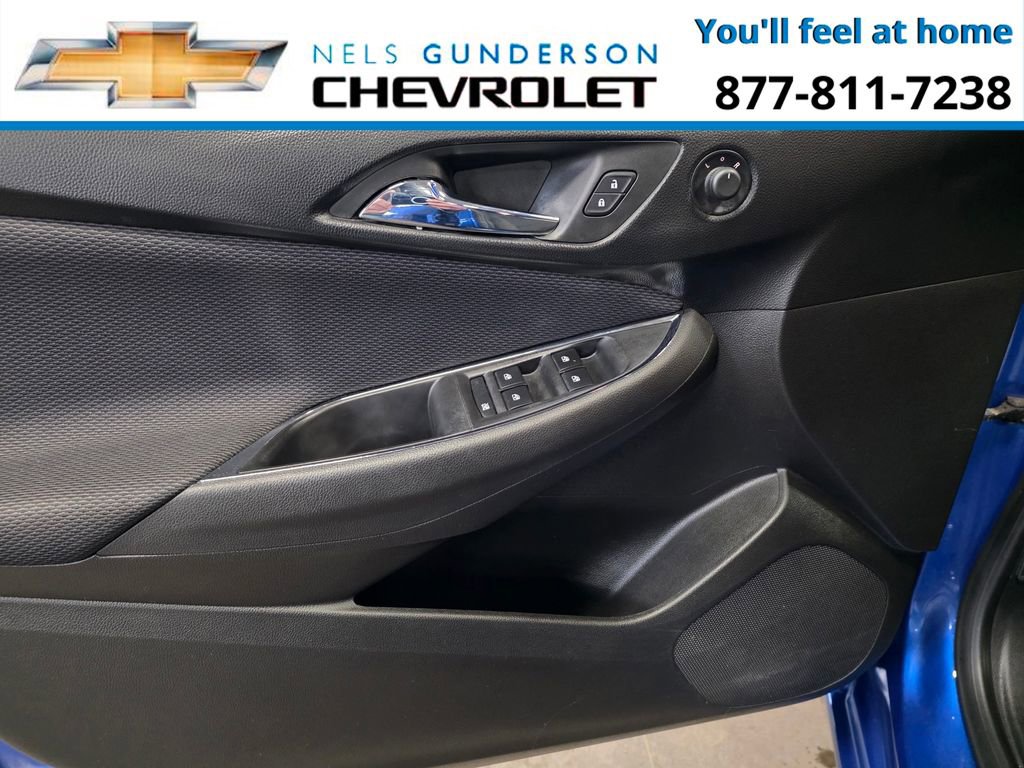 Used 2017 Chevrolet Cruze LT image 14