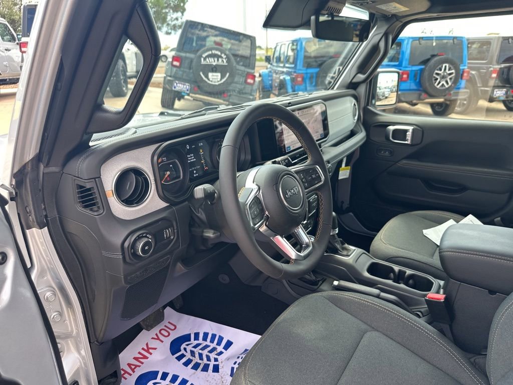 New 2024 Jeep Wrangler Unlimited Sahara w/ Technology Group image 16