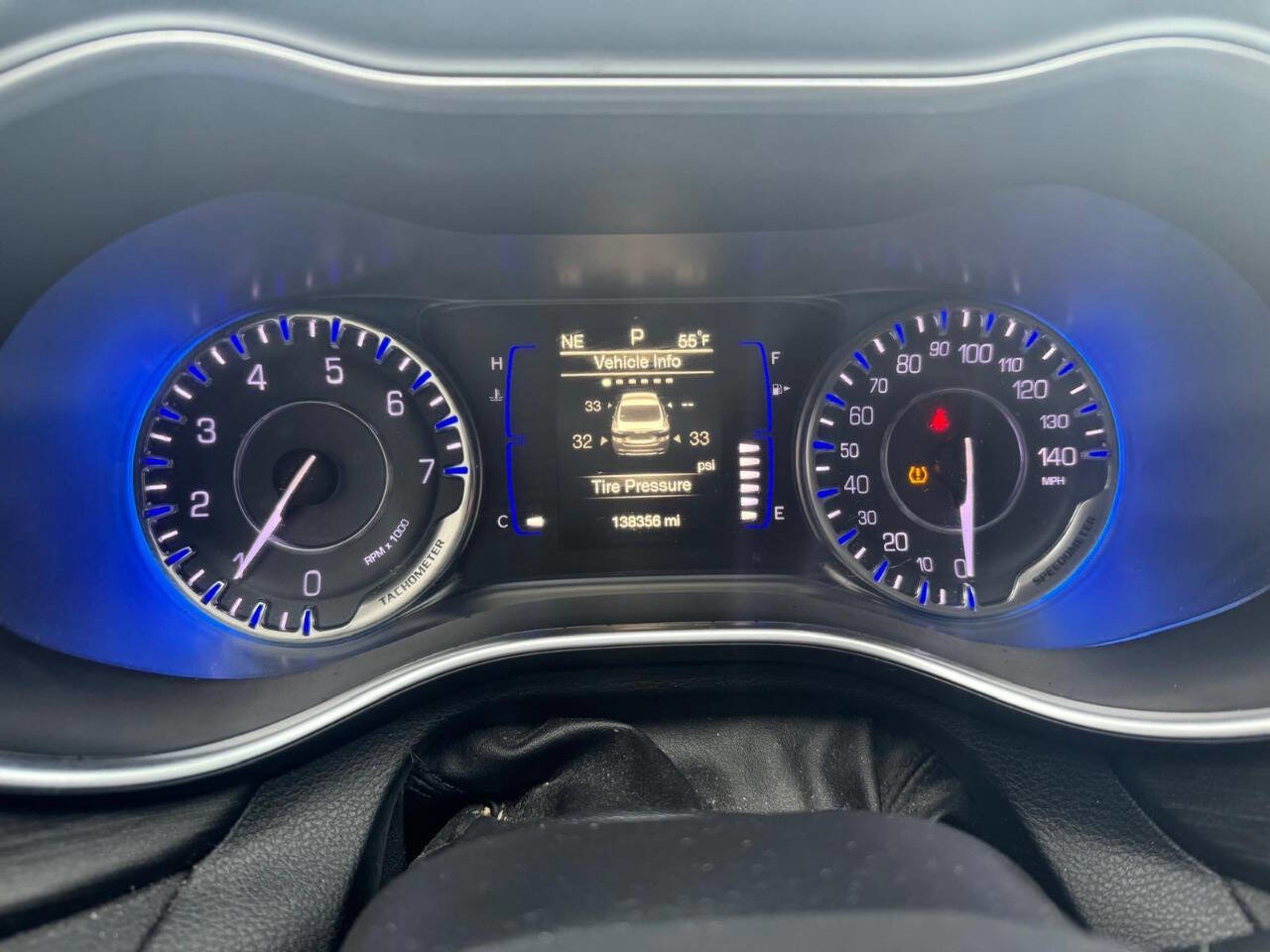 Used 2016 Chrysler 200 Limited image 20
