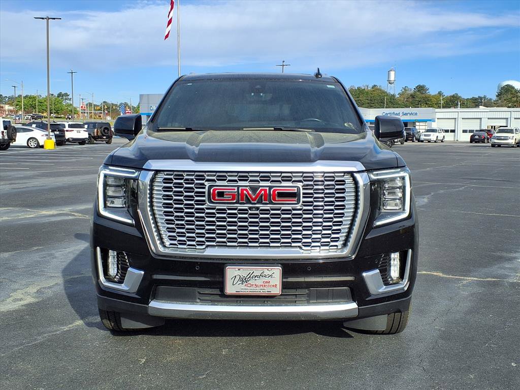 Used 2021 GMC Yukon Denali w/ Denali Premium Package image 2