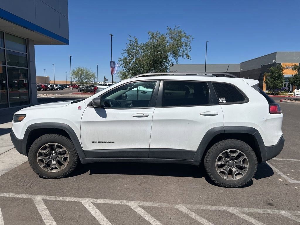 Used 2021 Jeep Cherokee Trailhawk w/ Sun, Sound & Nav Group AWD/4WD image 2