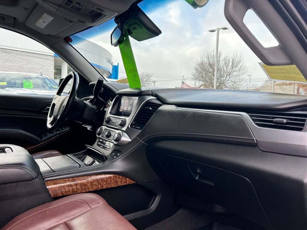 Certified 2020 Chevrolet Suburban Premier w/ Premier Plus Edition image 32