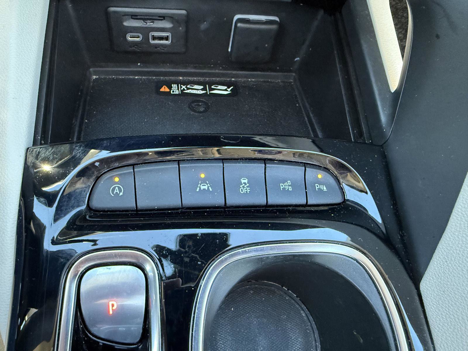 Used 2022 Buick Envision Avenir w/ Technology Package II image 18