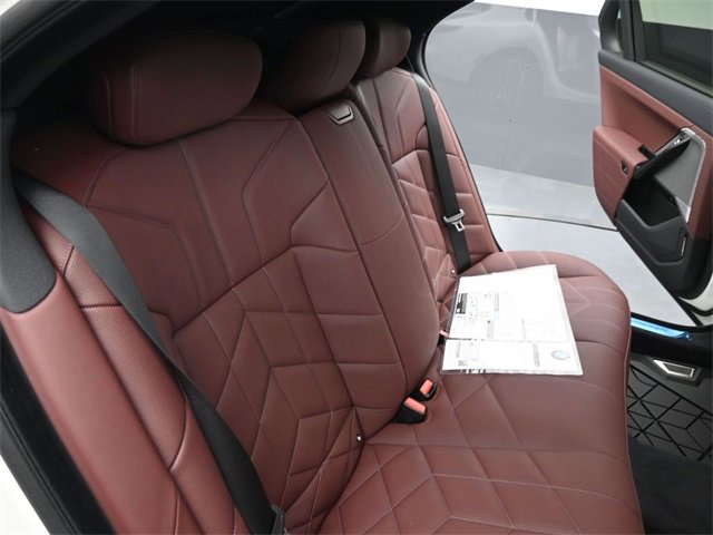 New 2025 BMW 760i xDrive w/ Executive Package image 27