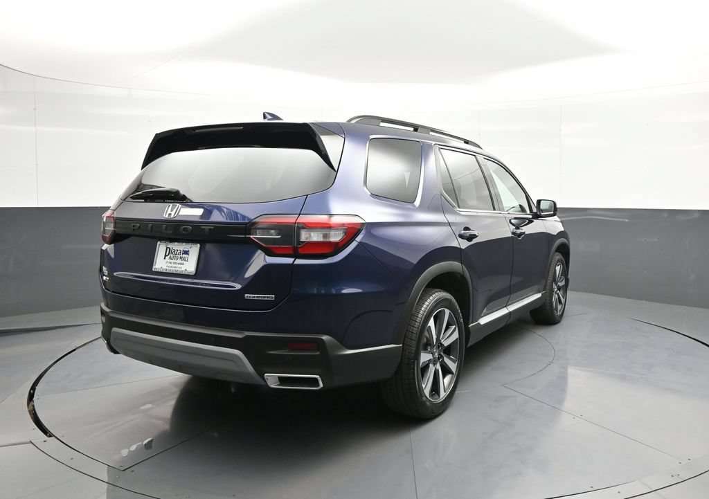 Certified 2024 Honda Pilot Touring image 6