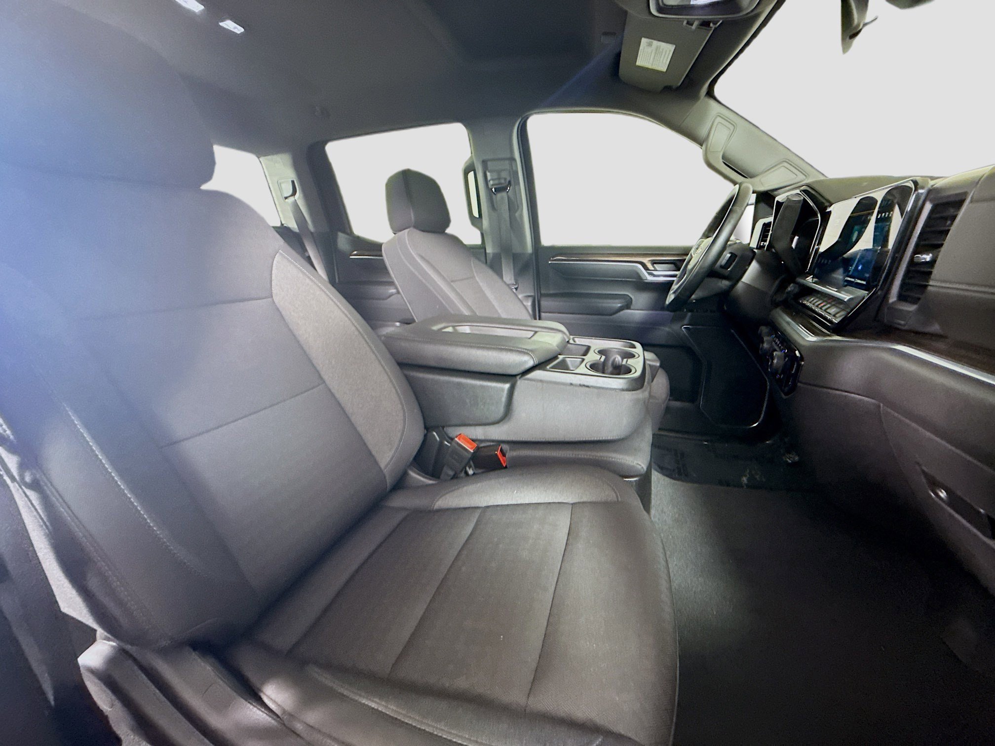 Used 2025 Chevrolet Silverado 1500 LT image 29